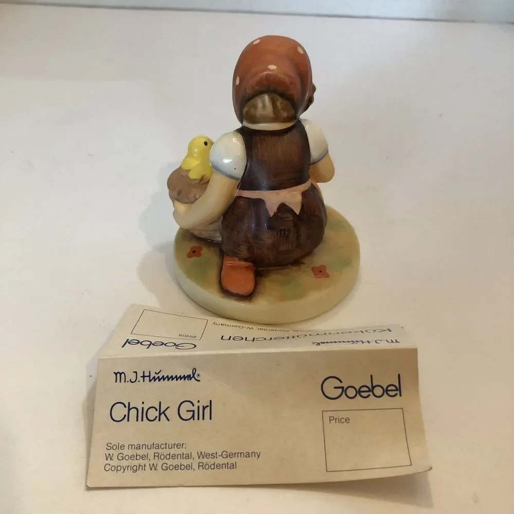 Vintage Hummel Goebel Figurine 